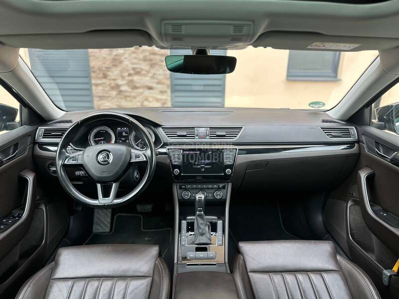 Škoda Superb /Laurin Klement/Pano