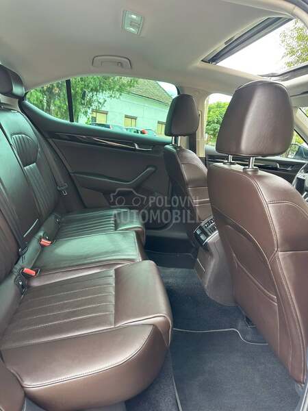 Škoda Superb /Laurin Klement/Pano