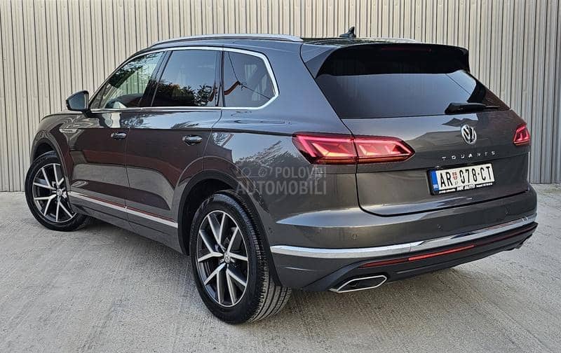 Volkswagen Touareg 3.0 V6 TDI /VAZDUH/