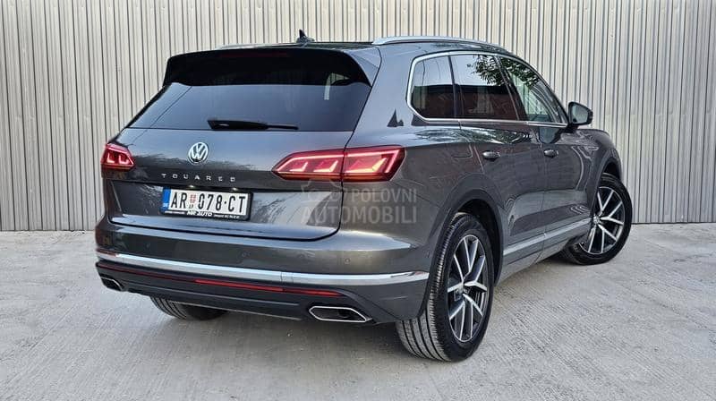Volkswagen Touareg 3.0 V6 TDI /VAZDUH/