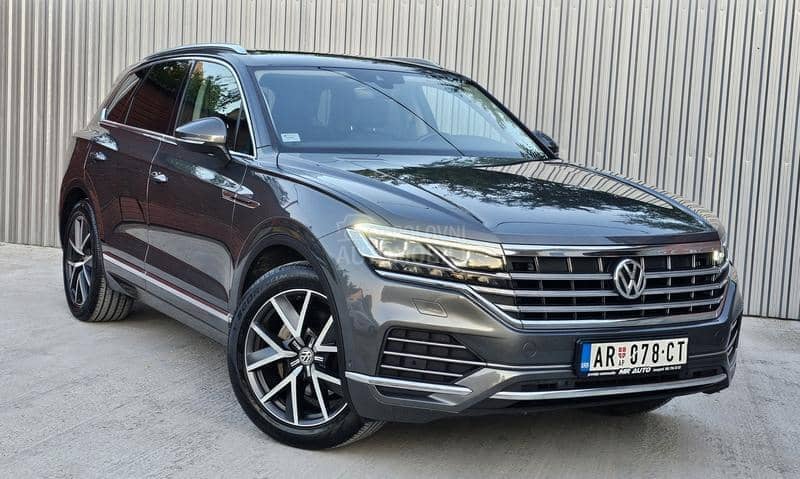 Volkswagen Touareg 3.0 V6 TDI /VAZDUH/