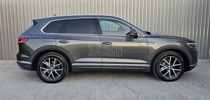 Volkswagen Touareg 3.0 V6 TDI /VAZDUH/