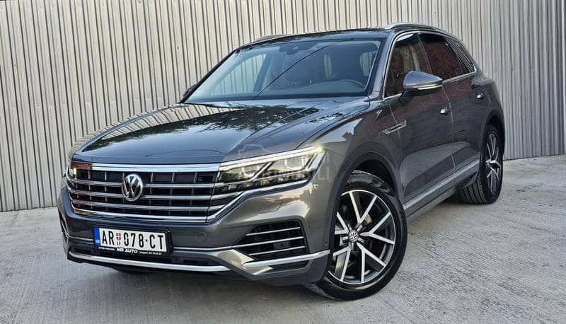 Volkswagen Touareg 3.0 V6 TDI /VAZDUH/