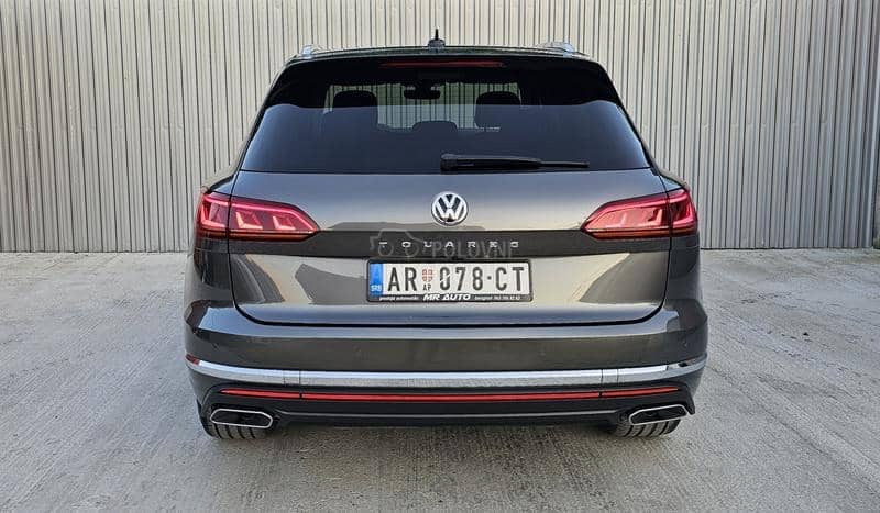 Volkswagen Touareg 3.0 V6 TDI /VAZDUH/
