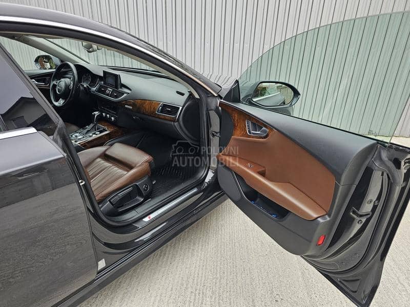 Audi A7 320k s S-line MATRIX