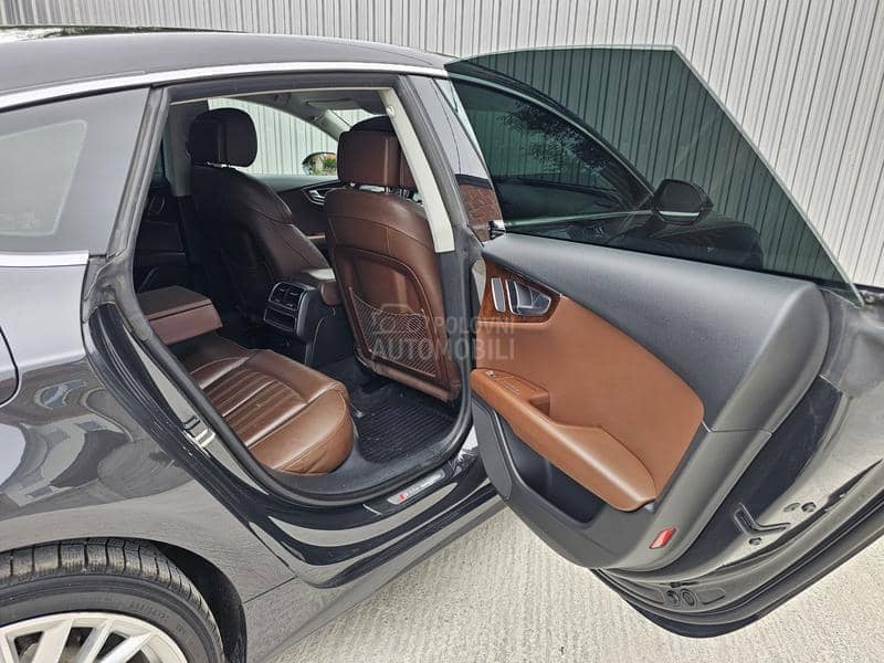 Audi A7 320k s S-line MATRIX