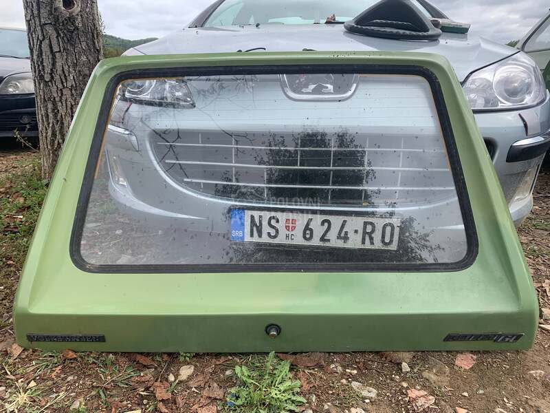 wv golf1 kompletan u delovima