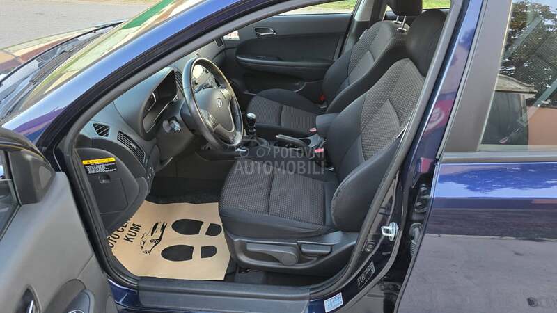 Hyundai i30 1.6 i