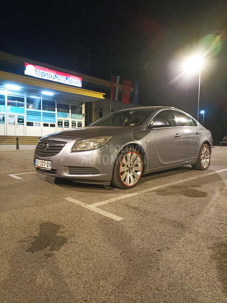 Opel Insignia 1.8 TNG