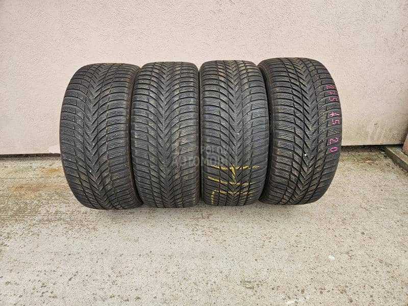 Nokian 275/45 R20 Zimska