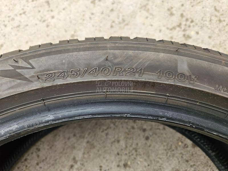 Bridgestone 245/40 R21 Zimska