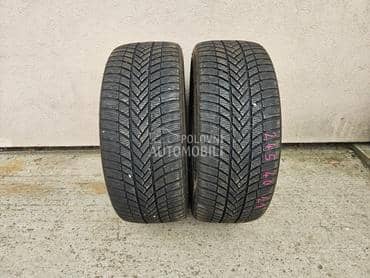 Bridgestone 245/40 R21 Zimska
