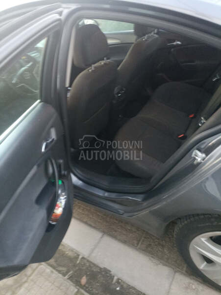 Opel Insignia 1.6 TNG