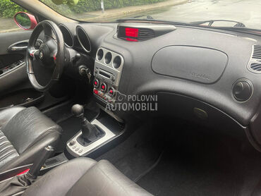 Alfa Romeo 156 