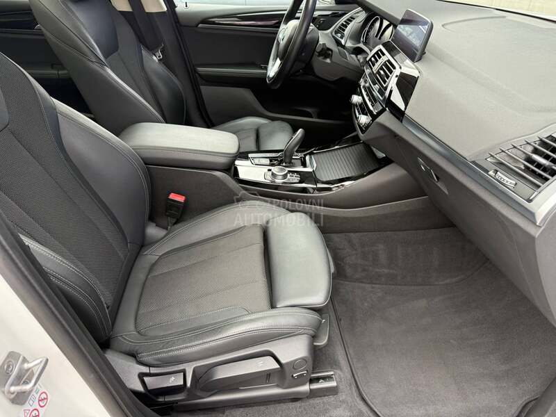 BMW X3 2.0Xdrive Pan/Aut/