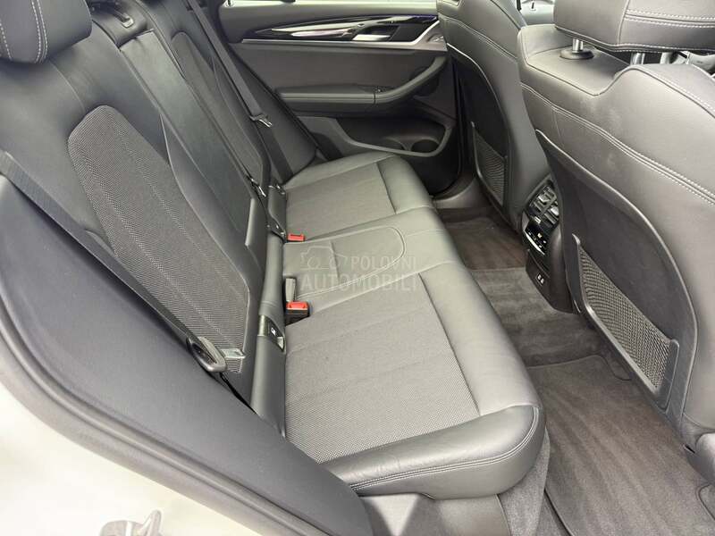 BMW X3 2.0Xdrive Pan/Aut/