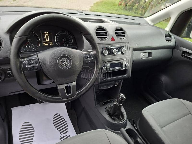 Volkswagen Caddy Maxi 2.0Tdi Bluemotion/CH/