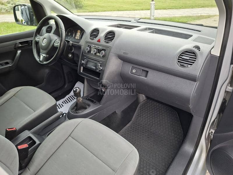 Volkswagen Caddy Maxi 2.0Tdi Bluemotion/CH/