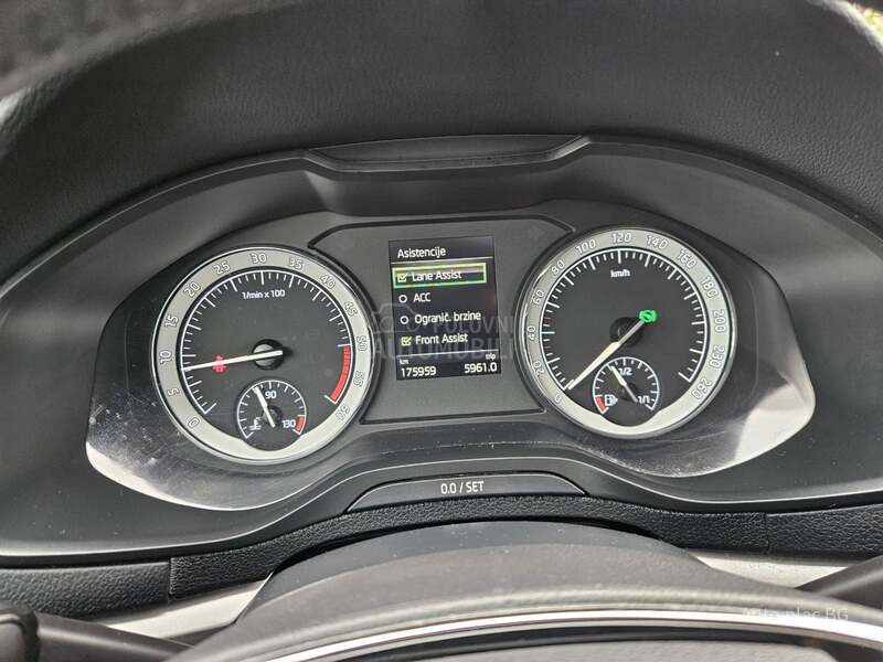 Škoda Karoq 2.0tdi LED/KAM/DSG