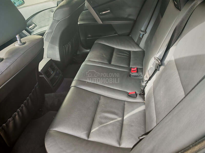 BMW 523 523i