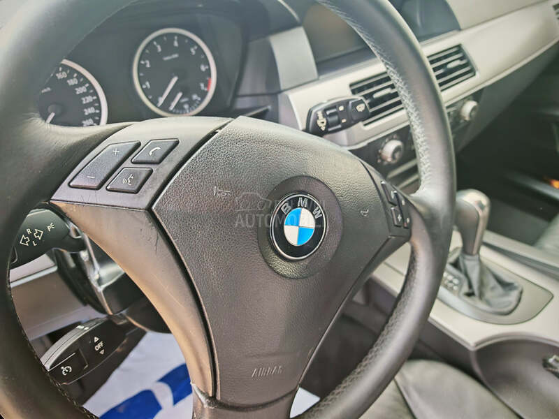 BMW 523 523i