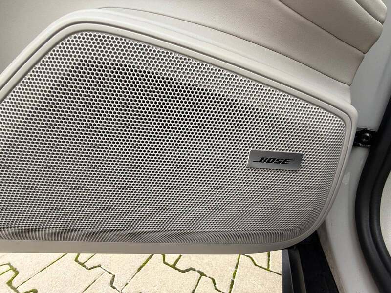 Porsche Panamera turbo s hybrid