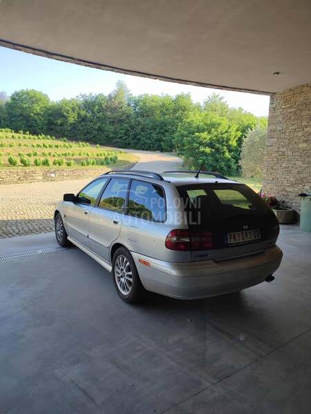 Volvo V40 1.9