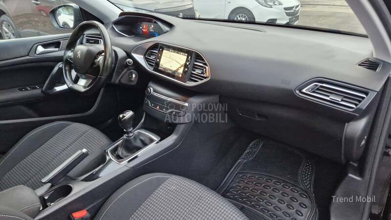 Peugeot 308 1.5 hdi Virtual