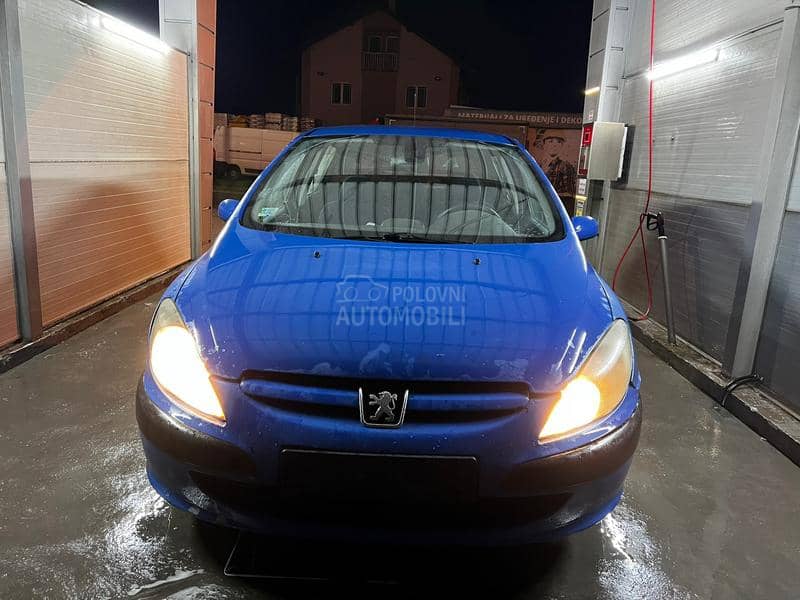 Peugeot 307 2004. god. -  kompletan auto u delovima