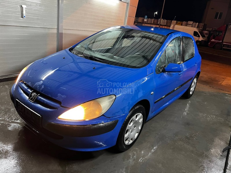 Peugeot 307 2004. god. -  kompletan auto u delovima