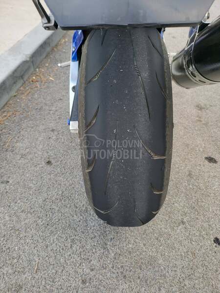 Yamaha R1