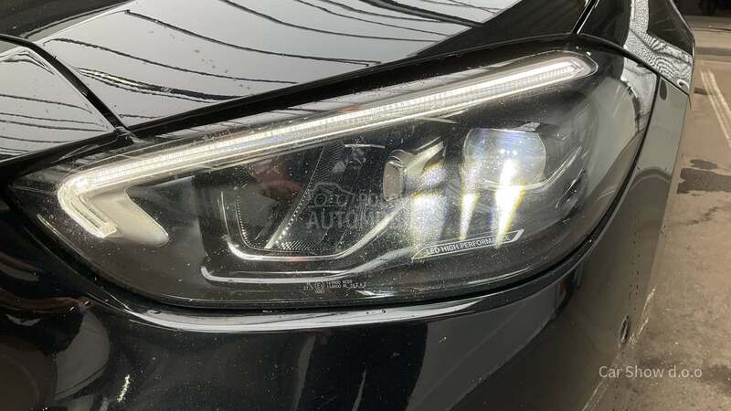 Mercedes Benz C 300 Blagi hibrid/MHEV