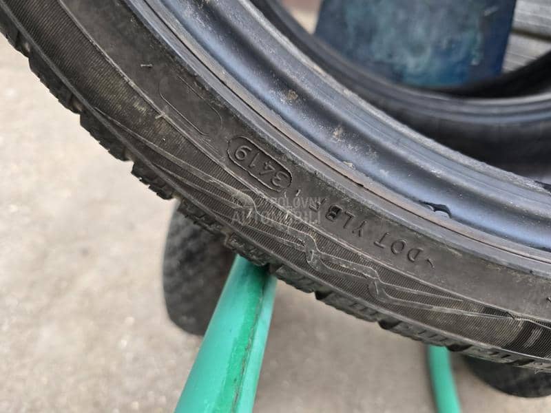Nokian 225/40 R18 Zimska