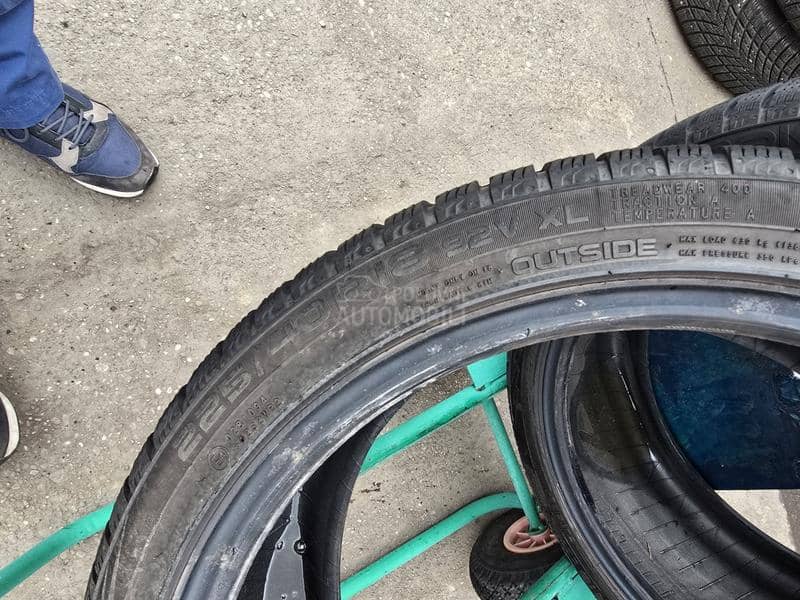 Nokian 225/40 R18 Zimska