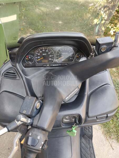 Suzuki burgman 400