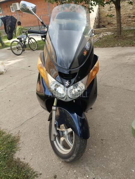 Suzuki burgman 400