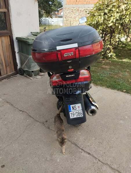 Suzuki burgman 400