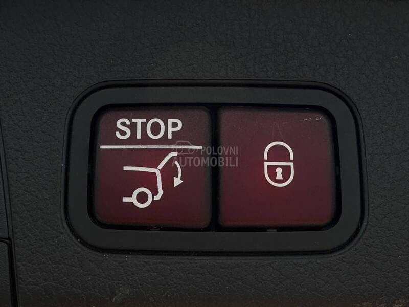 Mercedes Benz GLB 220 2.0D/AMG/4-MATIC/7S