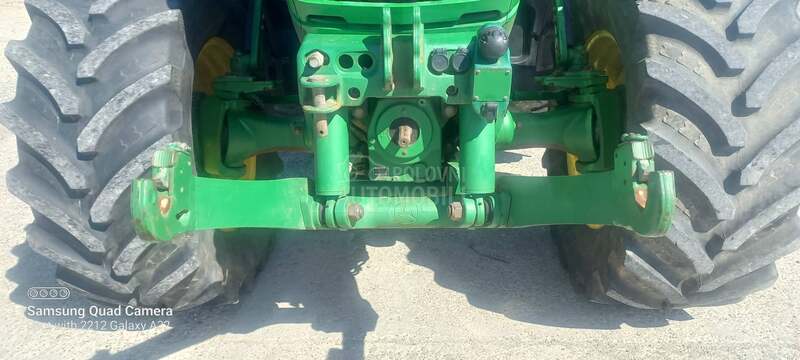 John Deere R6215