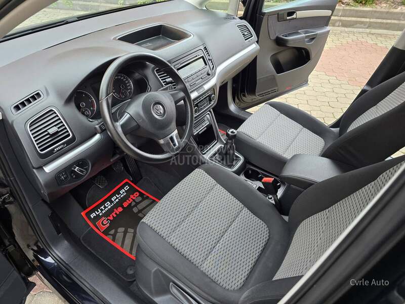 Volkswagen Sharan 2.0TDI BAŠ N0V N0V
