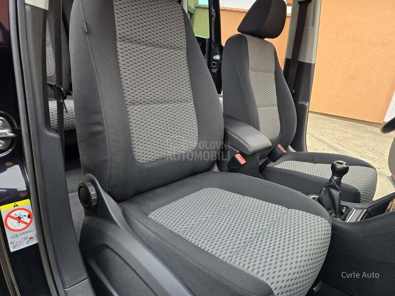 Volkswagen Sharan 2.0TDI BAŠ N0V N0V