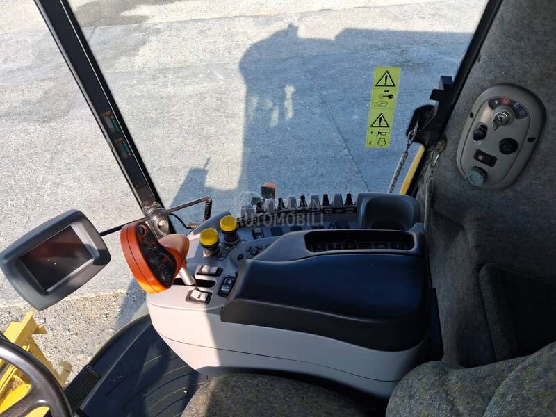 New Holland CX780