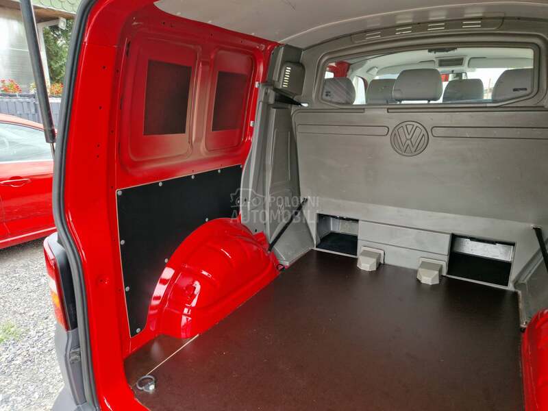Volkswagen Transporter T5 1.9tdi,6 sedišta Kombinov