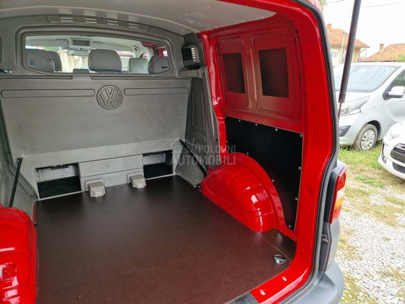 Volkswagen Transporter T5 1.9tdi,6 sedišta Kombinov
