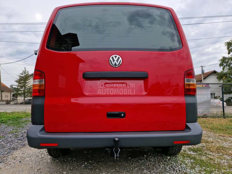 Volkswagen Transporter T5 1.9tdi,6 sedišta Kombinov