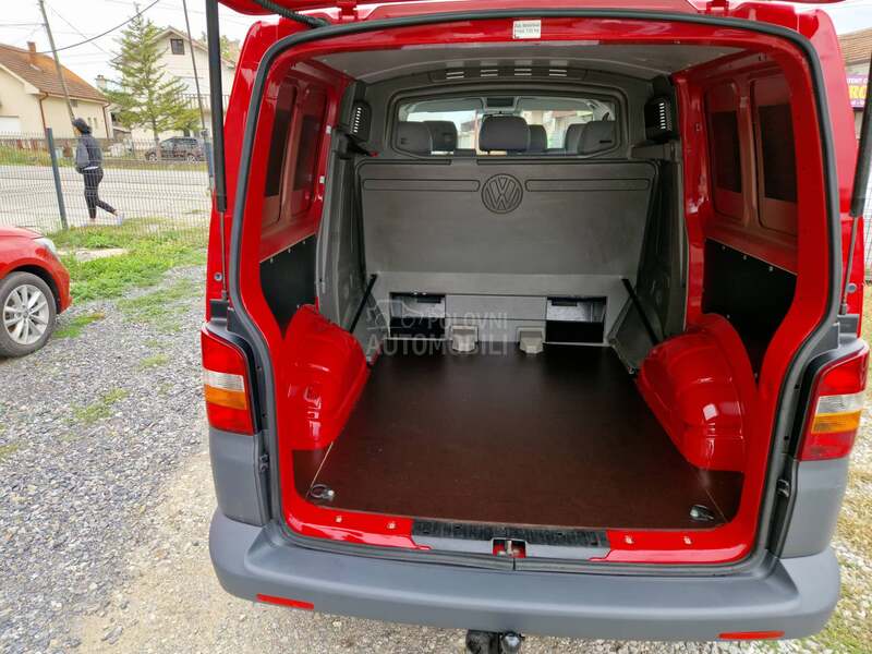 Volkswagen Transporter T5 1.9tdi,6 sedišta Kombinov