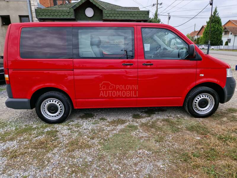 Volkswagen Transporter T5 1.9tdi,6 sedišta Kombinov