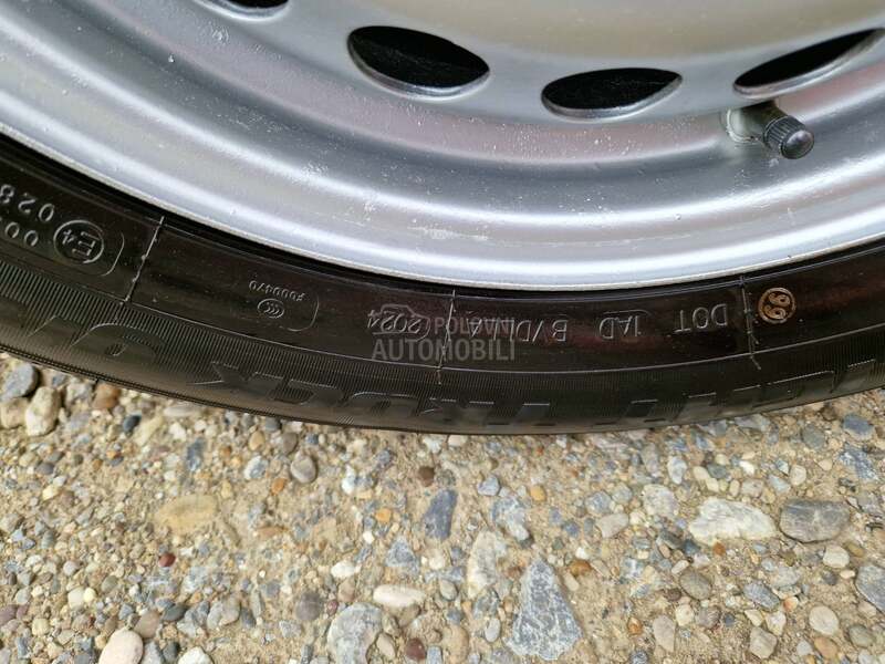 Volkswagen Transporter T5 1.9tdi,6 sedišta Kombinov