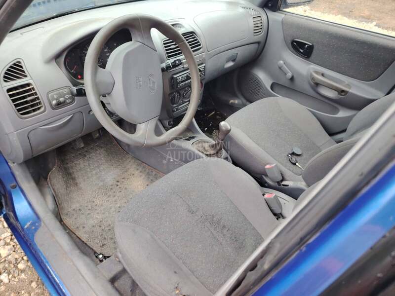 Hyundai Accent 