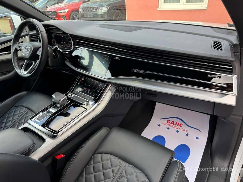 Audi Q8 50 TDI S LINE